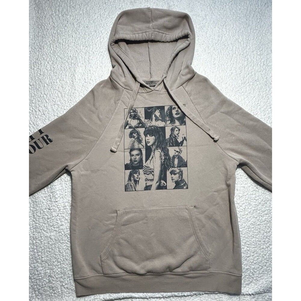 Official Taylor Swift The Eras Tour Pullover Hooded Sweatshirt Hoodie Medium